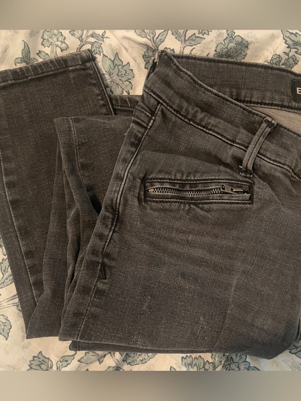 Express Mid Rise Performance Stretch Legging Jeans with zipper pockets size 8R